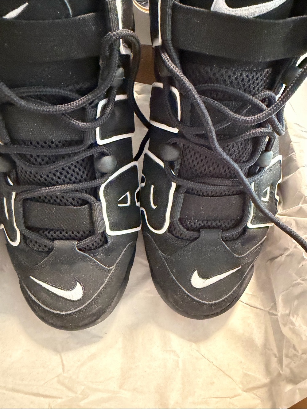 Nike Men’s Air More Uptempo Black with White Trim Sneakers - Picture 4 of 9
